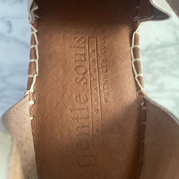 Kenneth Cole Gentle Souls Espadrille - Picture 10 of 13